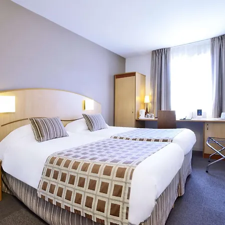 Hotel Kyriad Centre Antigone 3*